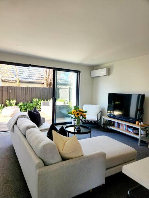 Central Home With Internal Garage - Close To Cbd! Christchurch Exterior photo